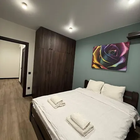 у львові на вулиці під голоском 15б 110 з чудовим видом на місто *