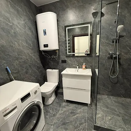 у львові на вулиці під голоском 15б 110 з чудовим видом на місто *