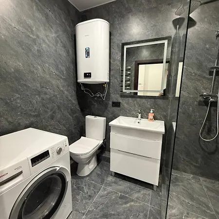 у львові на вулиці під голоском 15б 110 з чудовим видом на місто Leopoli