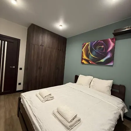 у львові на вулиці під голоском 15б 110 з чудовим видом на місто Lägenhet Lviv