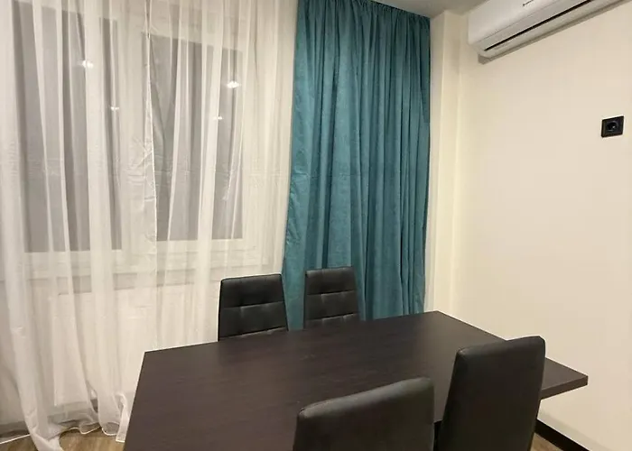 公寓 у львові на вулиці під голоском 15б 110 з чудовим видом на місто 利沃夫