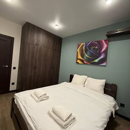 Apartament у львові на вулиці під голоском 15б 110 з чудовим видом на місто *