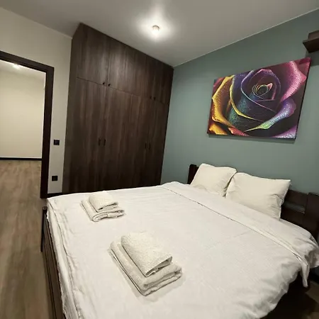 у львові на вулиці під голоском 15б 110 з чудовим видом на місто Apartament *